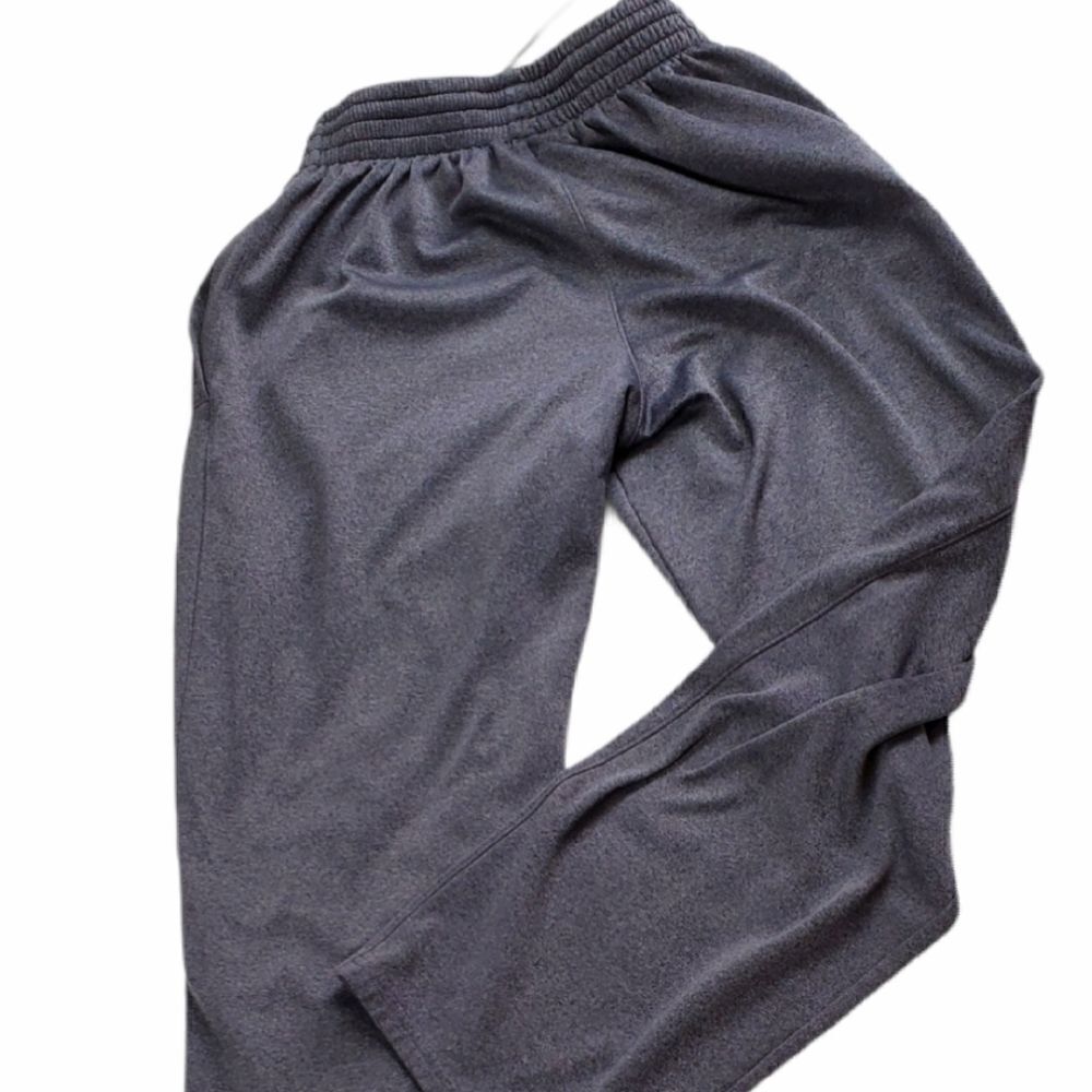 Under Armour Loose Fit Charcoal Gray Sweat Pants